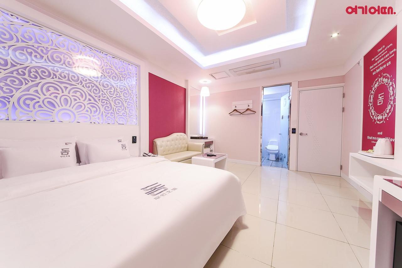Gwangju Metropolitan City Dome Hotel מראה חיצוני תמונה