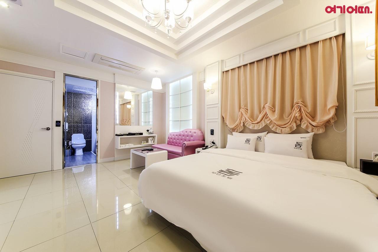 Gwangju Metropolitan City Dome Hotel מראה חיצוני תמונה